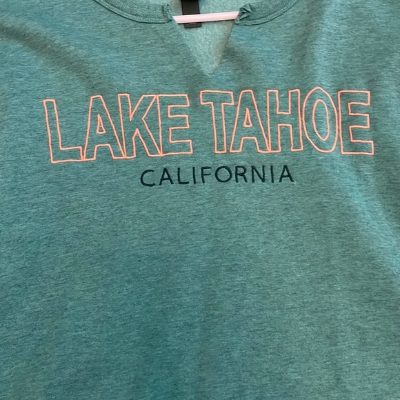 Wild fable Lake Tahoe cropped sweatshirt - Picture 2 of 3